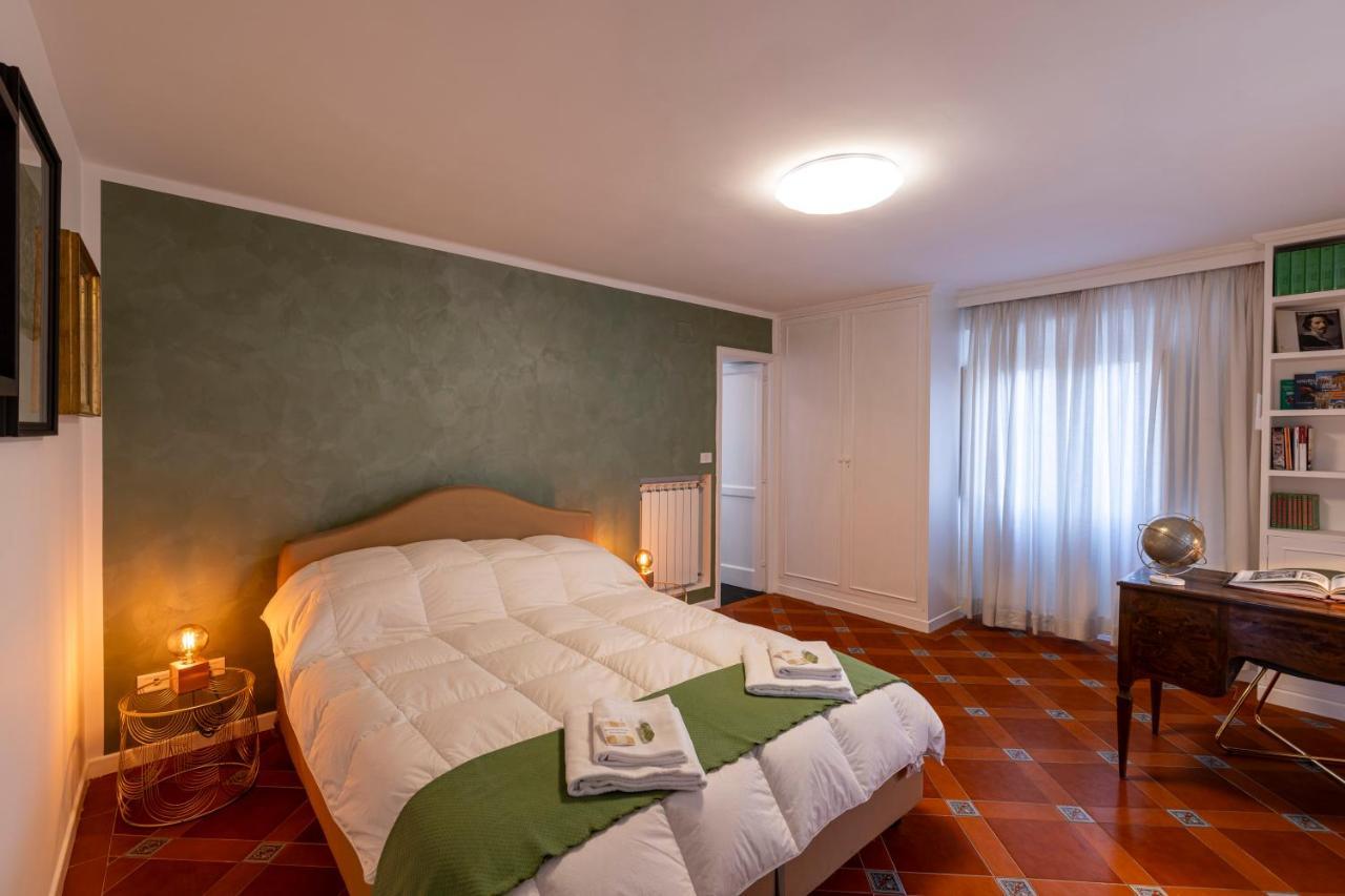 Parlamento Luxury Apartment Рим Екстер'єр фото