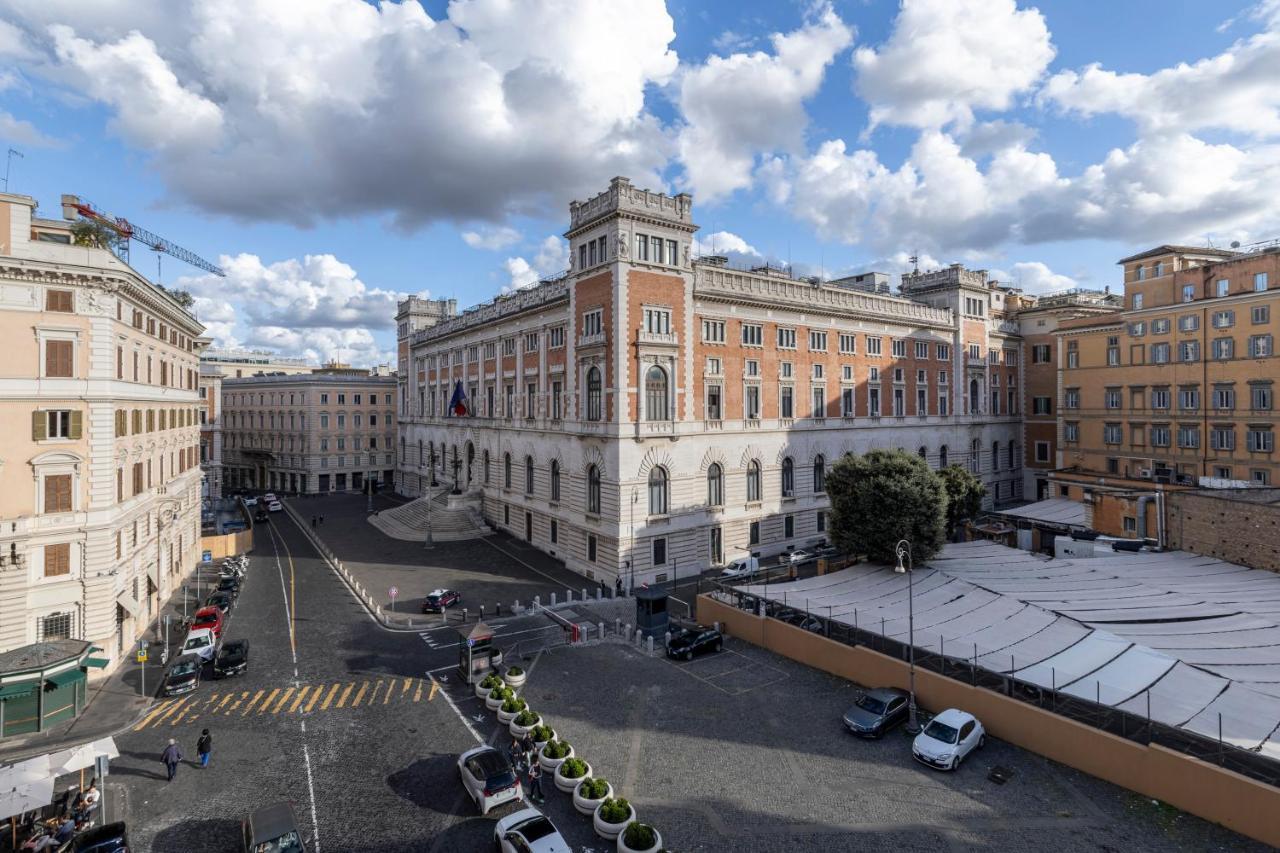 Parlamento Luxury Apartment Рим Екстер'єр фото